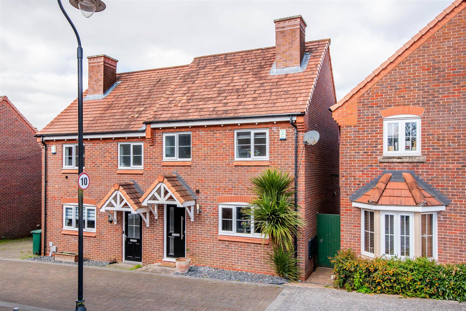 3 bed property in Sampson Close, Chorley